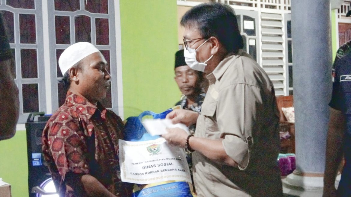 HNU Berikan Dukungan Moril dan Santunan Bagi Korban Bencana Alam di Desa Suka Jaya